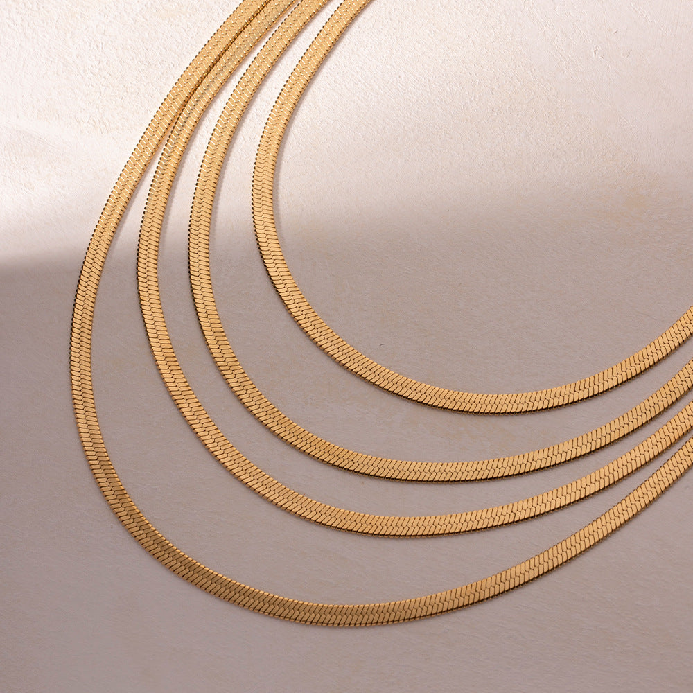 Collar con colgante de acero de titanio estilo geométrico con cadena de acero inoxidable chapada en oro para mujer