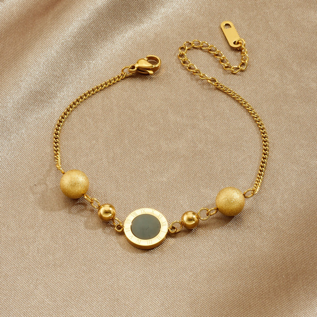 Vintage Gold Plated Stainless Steel Round Geometric Roman Numeral Bracelet for Women