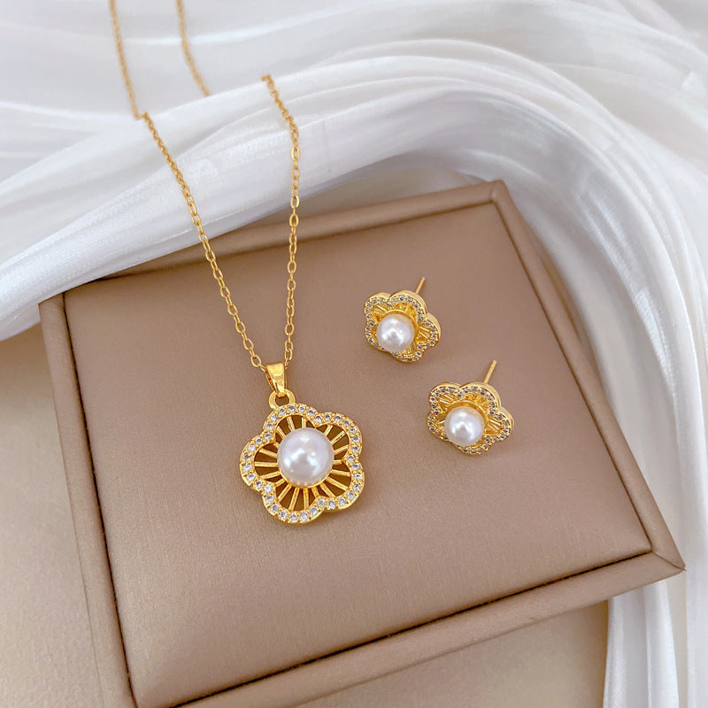 Luxury Fresh and Sweet Plated Brass Zircon Micro-Pave Earrings and Necklace Set