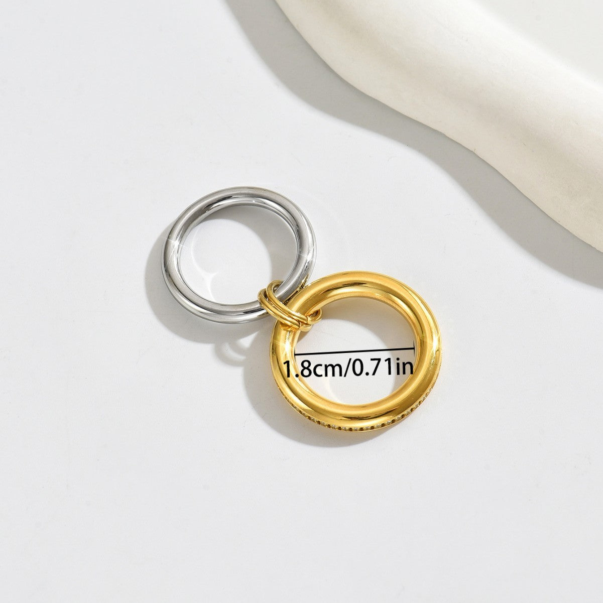 Anillo apilable geométrico para mujer hecho de cobre con incrustaciones de circonita, joyería minimalista de moda