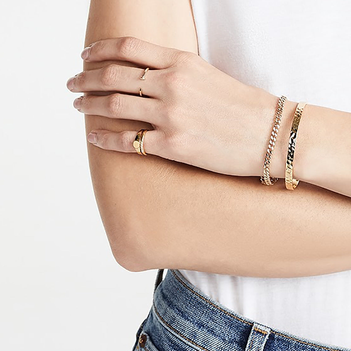 Anello da donna in acciaio inossidabile con placcatura, design geometrico minimalista in acciaio al titanio