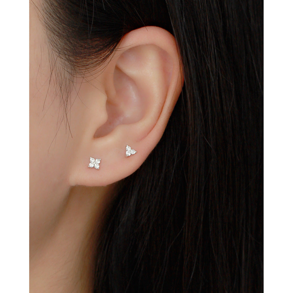 Minimalist Clover-Shaped 925 Sterling Silver Threader Ear Cuffs with Geometric Dot Pattern