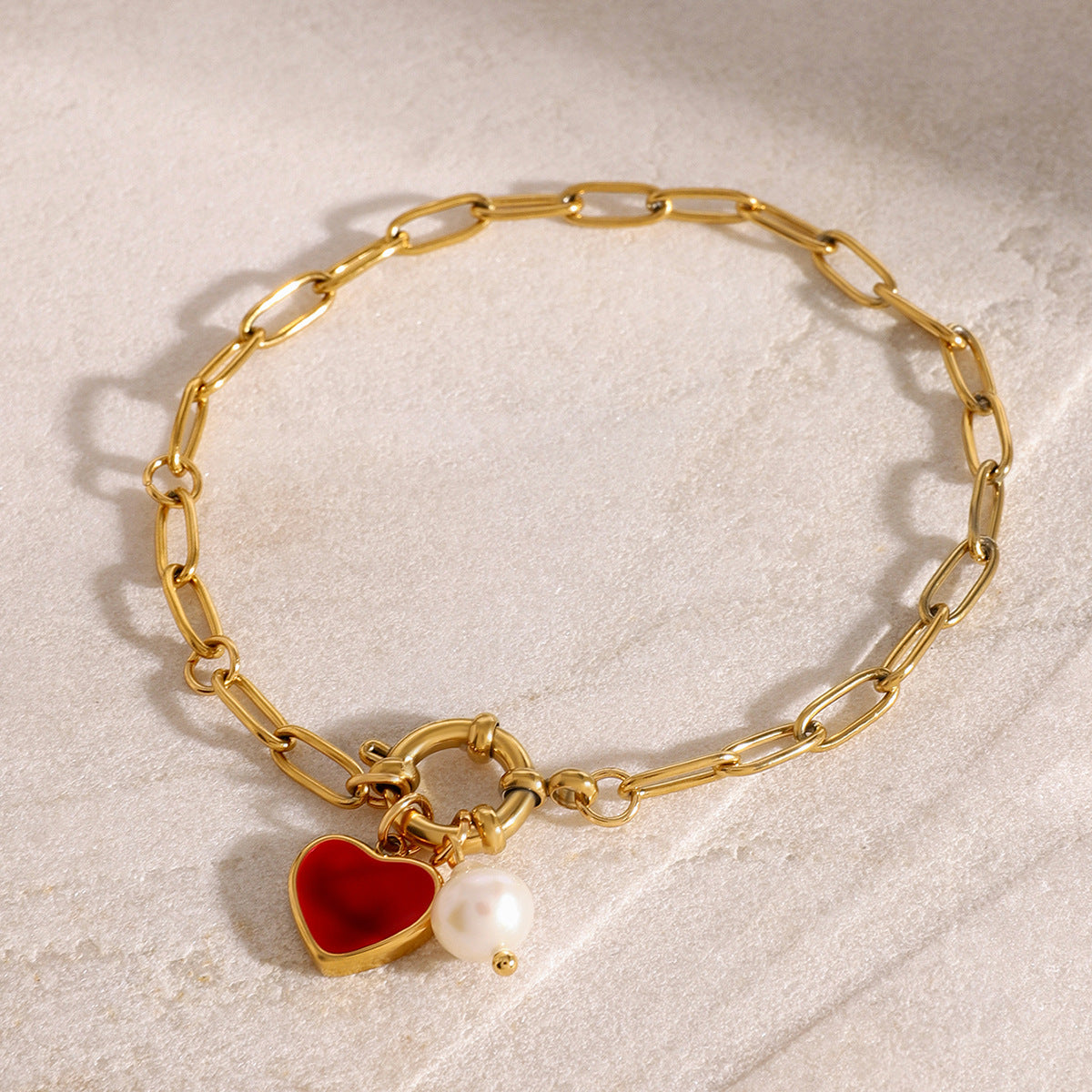 Sweet Lady Style 18K Gold Plated Stainless Steel Heart Pendant Bracelet with Pearl Inlay