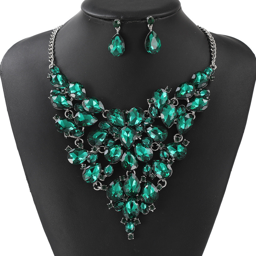 Vintage Asymmetrical Teardrop-Shaped Alloy Necklace Set with Rhinestone Inlay and Plated Finish for Women