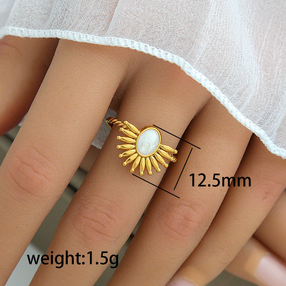 Anello vintage geometrico rotondo in acciaio al titanio con intarsio in smalto e placcatura in oro per donna