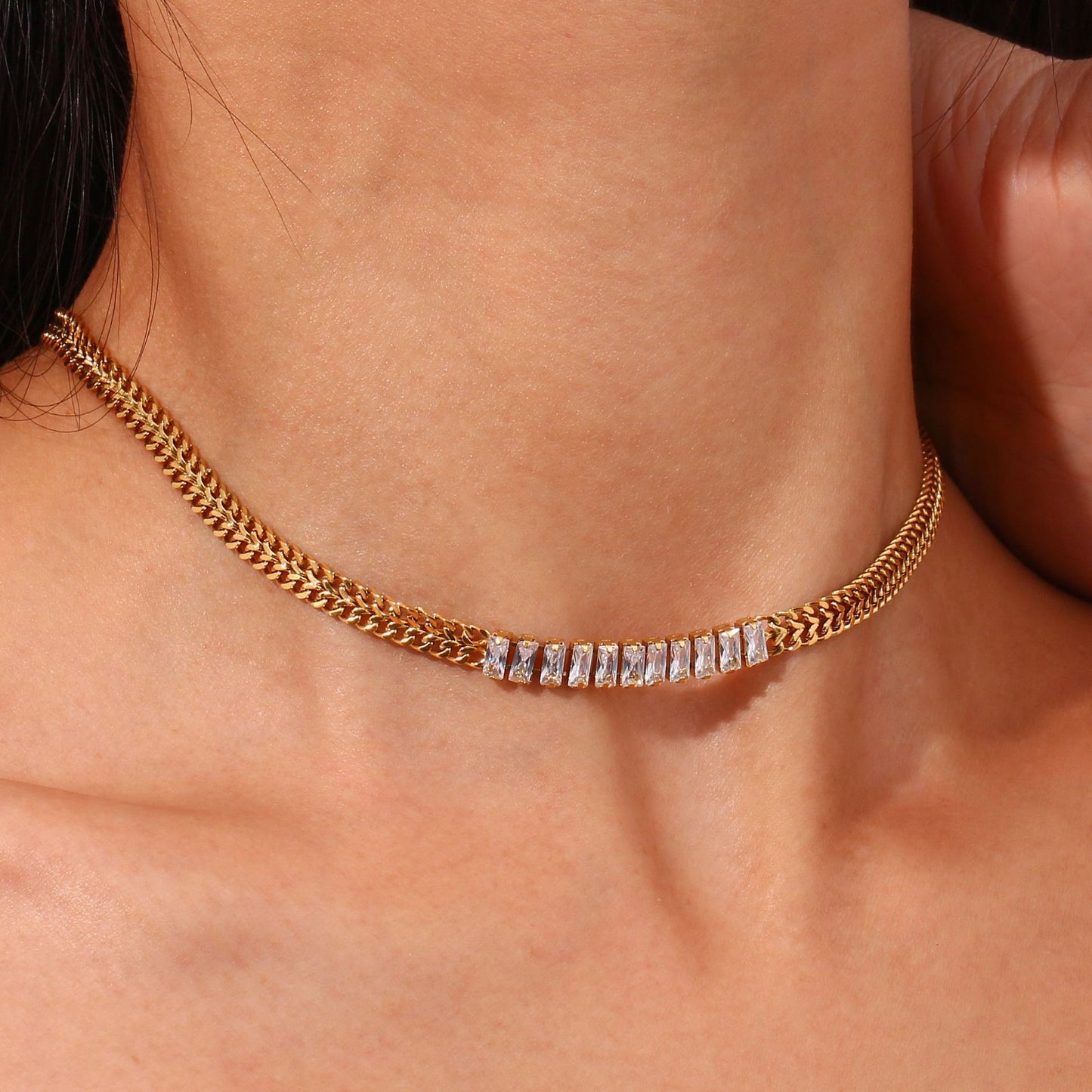 Minimalist Geometric Cuban Link Necklace with Zirconia Pendant and Stainless Steel Chain for Women