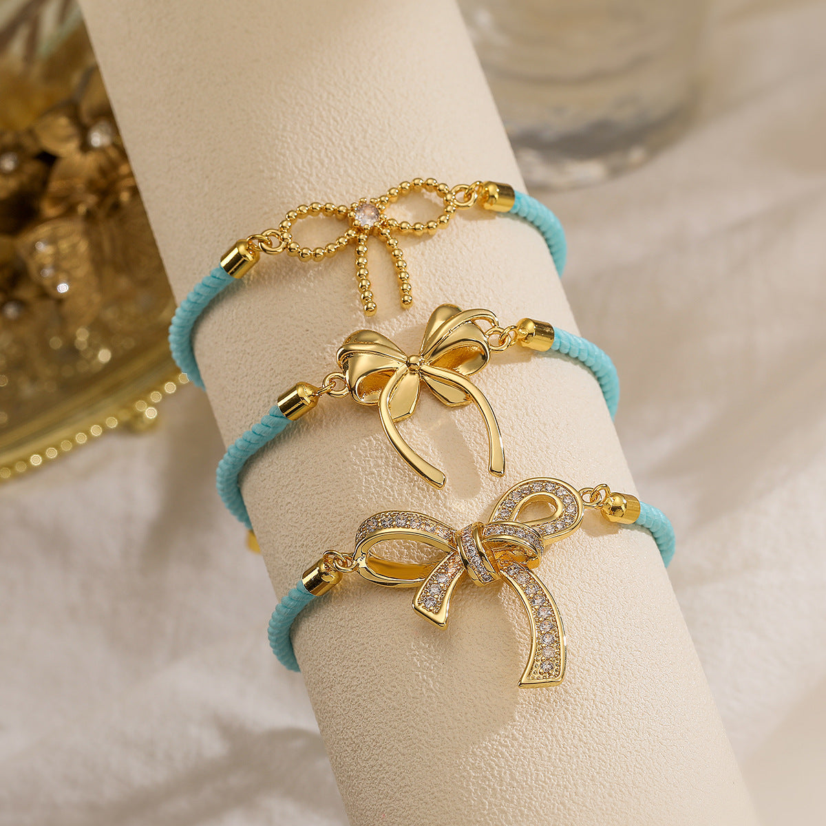 Sweet Bowknot-Shaped Hand Chain for Women with Copper Base Plated in 18K Gold and Micro-Paved Zirconia, Geometric Design Fashion Accessory