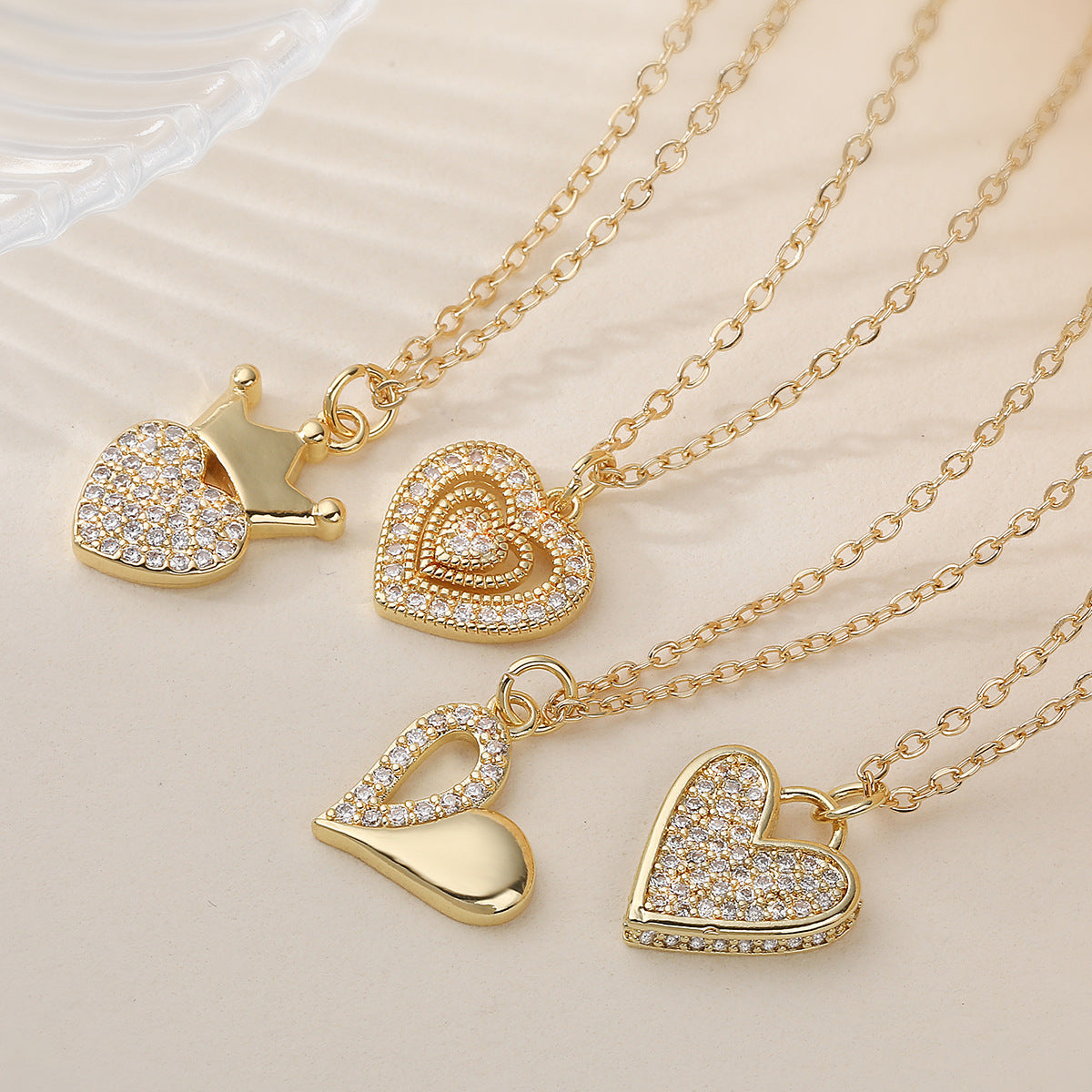 Minimalist 18K Gold Plated Heart Cubic Zirconia Pendant Necklace for Women