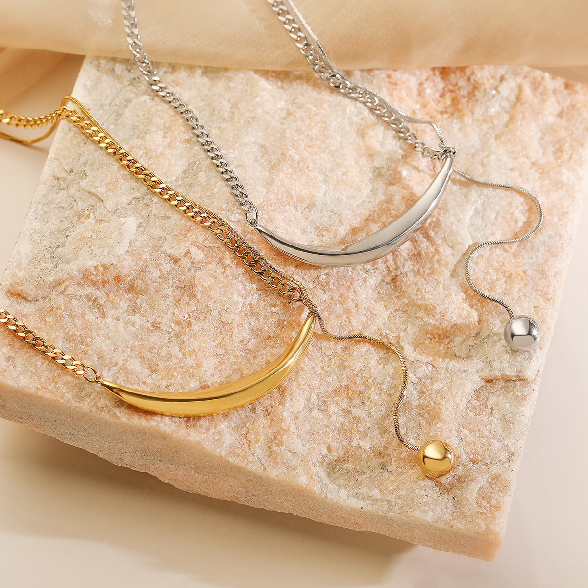Minimalist Geometric Stainless Steel Clavicle Necklace for Women with Irregular Design