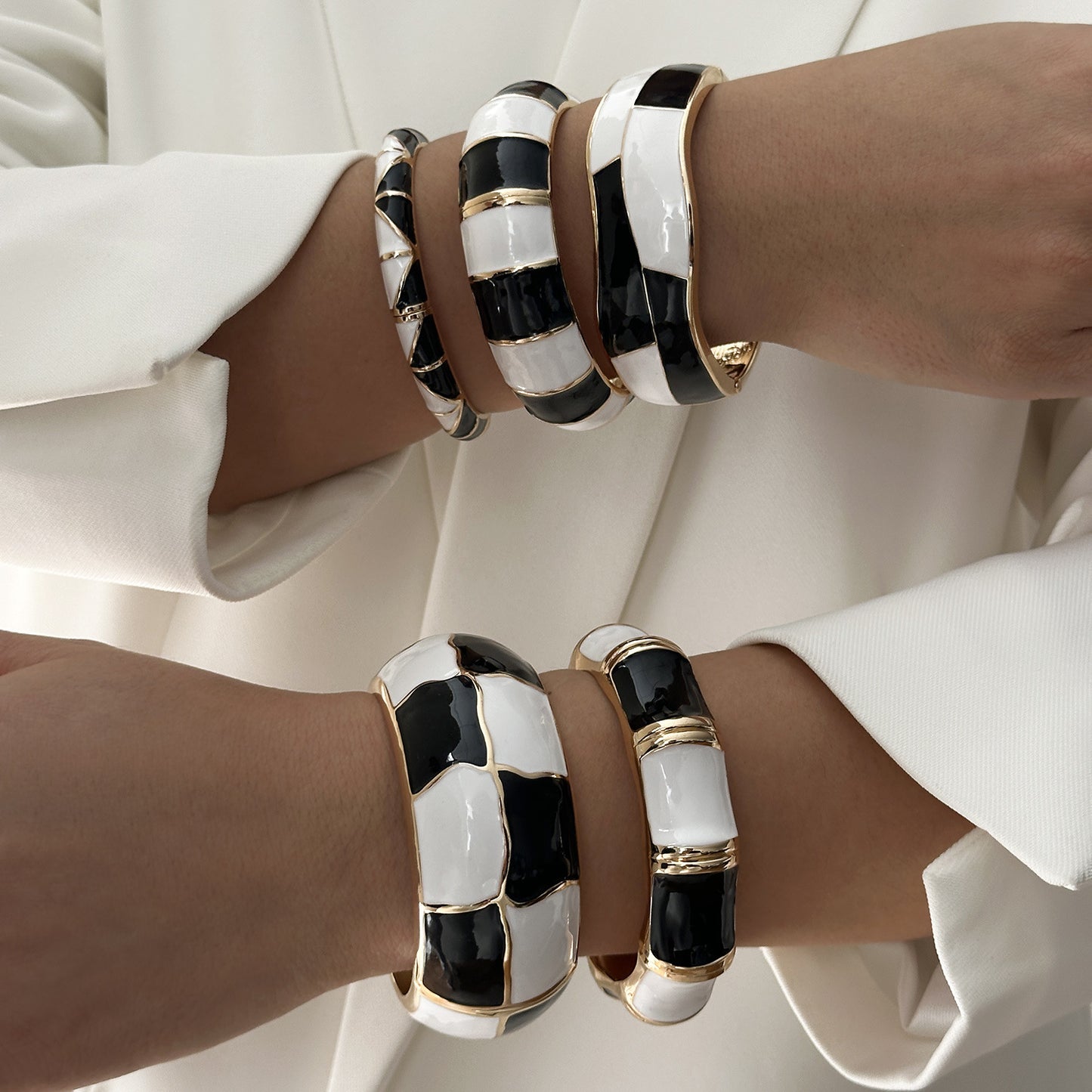 Colorful Black and White Checkered Geometric Drip Oil Plated Alloy Cuff Bracelet