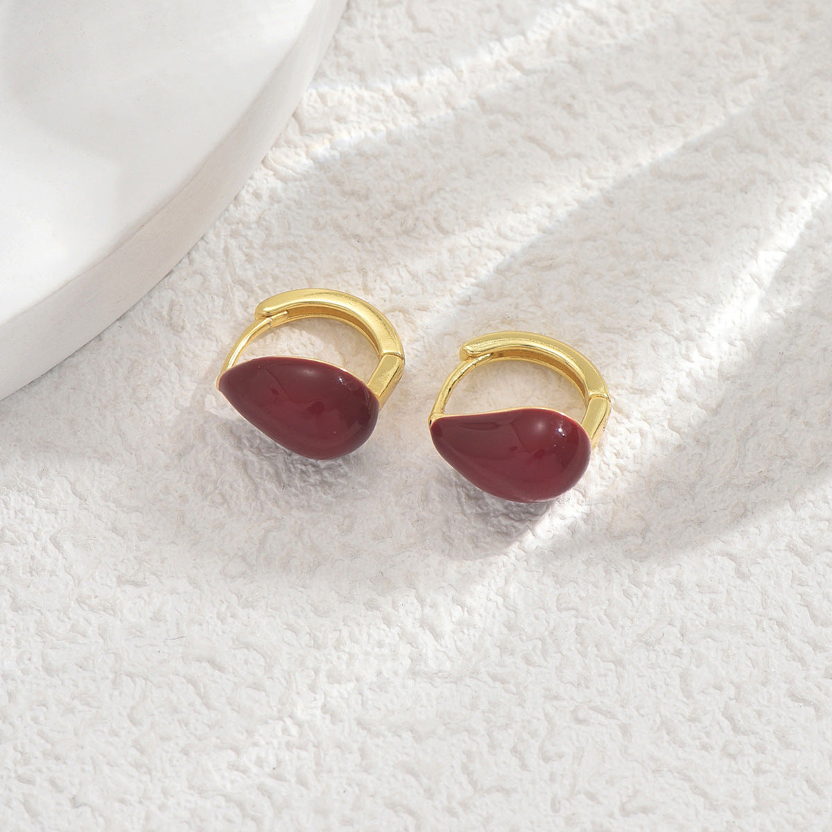 Orecchini pendenti geometrici minimalisti da donna con intarsio in pietra preziosa in base di rame e perni in acciaio inossidabile