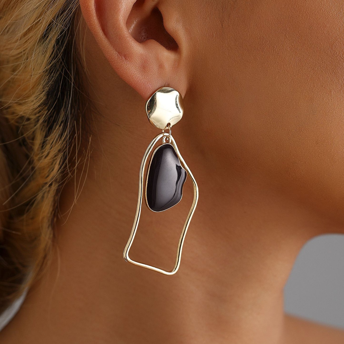 Vintage Geometric Irregular Earrings in Zinc Alloy with Enamel Finish for Women