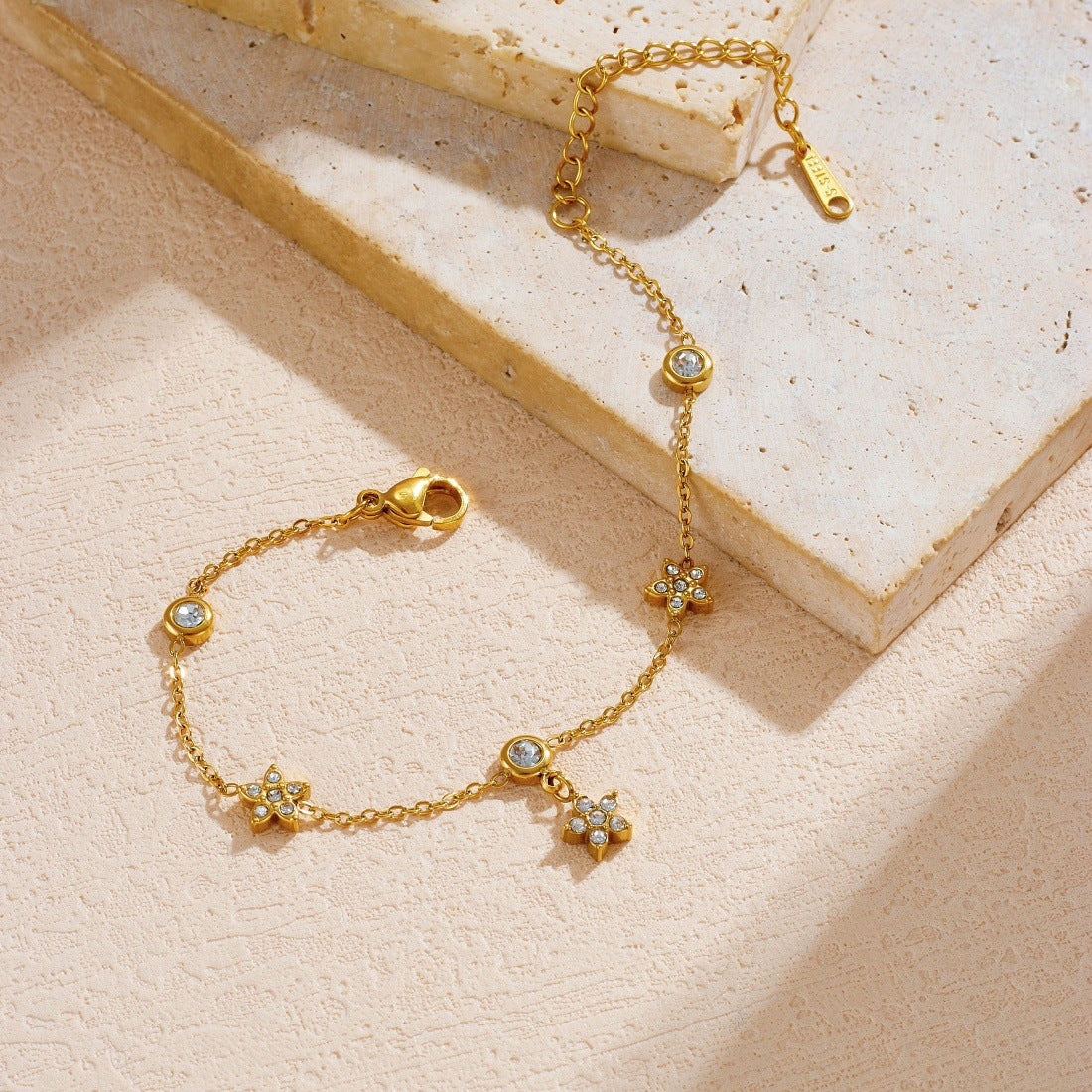 Minimalist Gold Plated Stainless Steel Star Rhinestone Pendant Bracelet for Women
