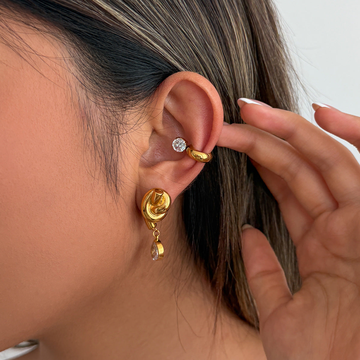 Elegant PVD Plated Stainless Steel Teardrop Rhinestone Geometric Earrings for Women