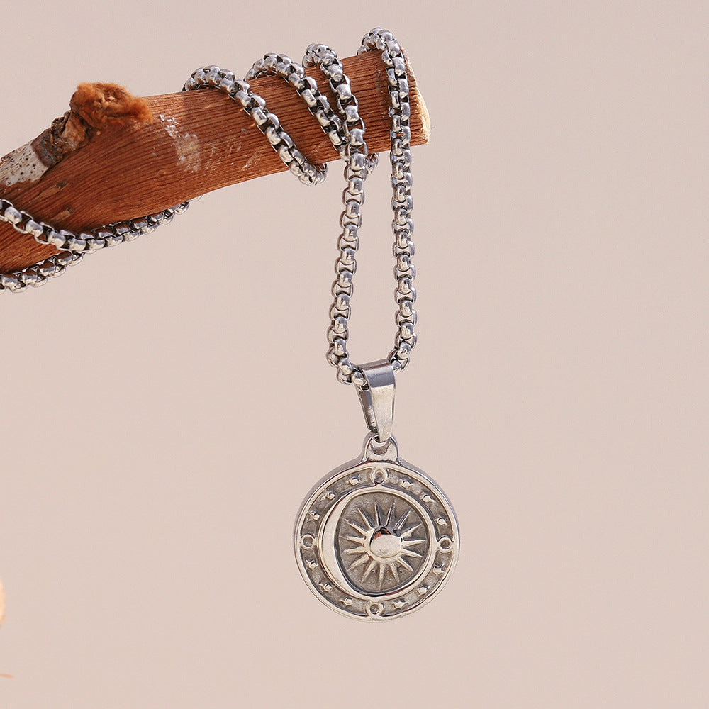 Collana da donna vintage con ciondolo a sole geometrico placcato oro 18 carati in acciaio inossidabile con catena a perle quadrate