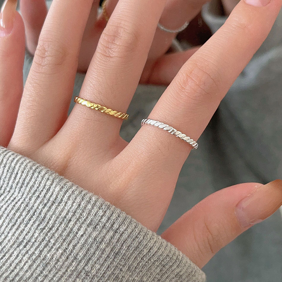 Anello in argento sterling 925 intrecciato geometrico minimalista da donna - Gioielli stile Ins