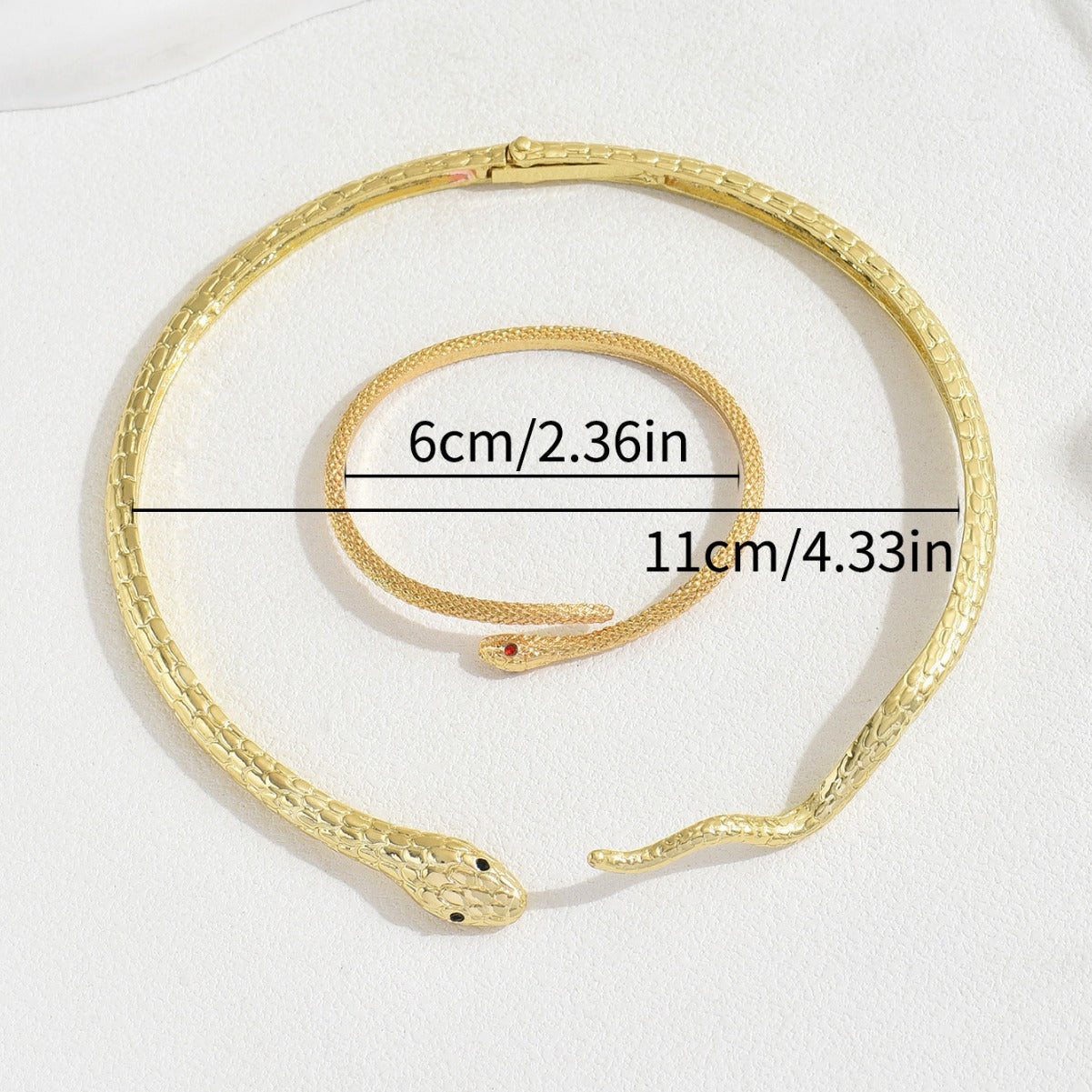 Conjunto de collar y pulsera de serpiente minimalista para mujer, joyas de aleación con incrustaciones de diamantes de imitación