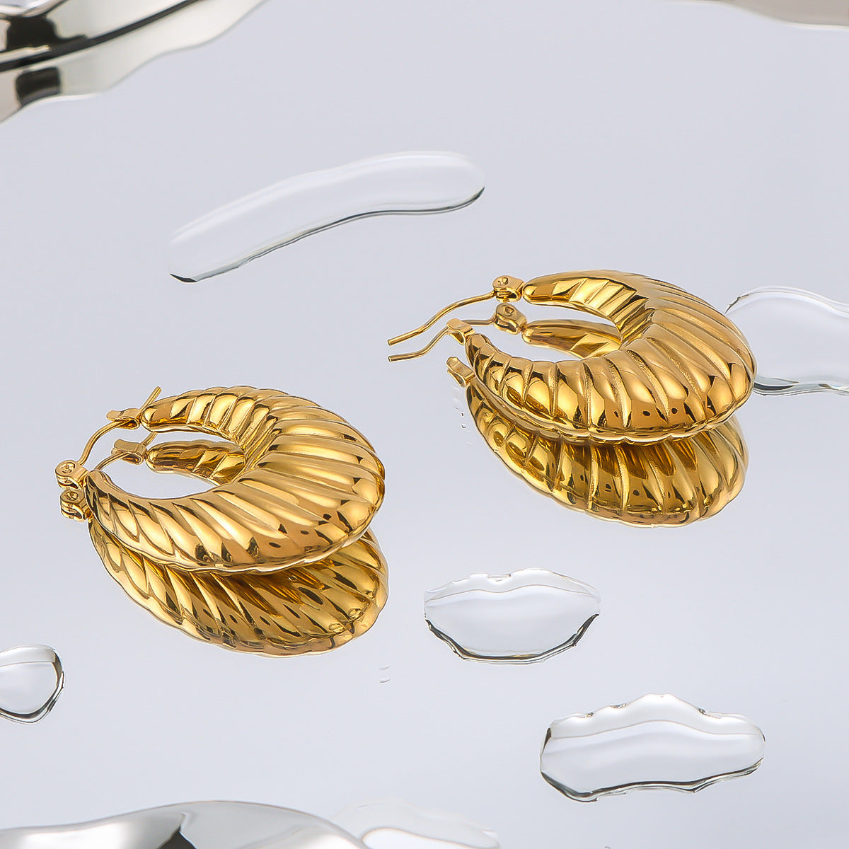 Orecchini Minimalisti da Donna a Ovale con Texture Vuota in Acciaio Inossidabile e Placcatura in Oro 18K