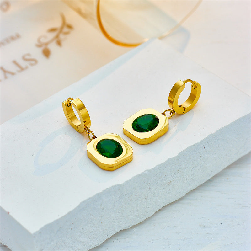 Orecchini in Acciaio al Titanio con Cristallo Verde Sfaccettato a Geometria in Stile Vintage e Finitura Galvanica