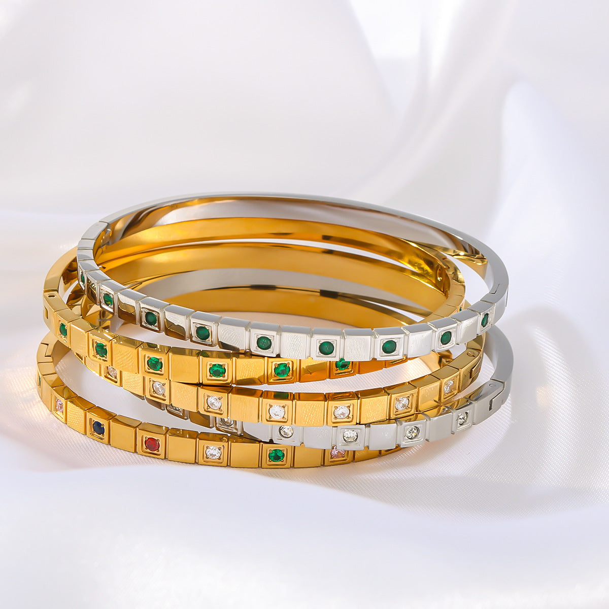 Trendy Geometric Checkered Rhinestone 18K Gold Plated Titanium Steel Bracelet Set