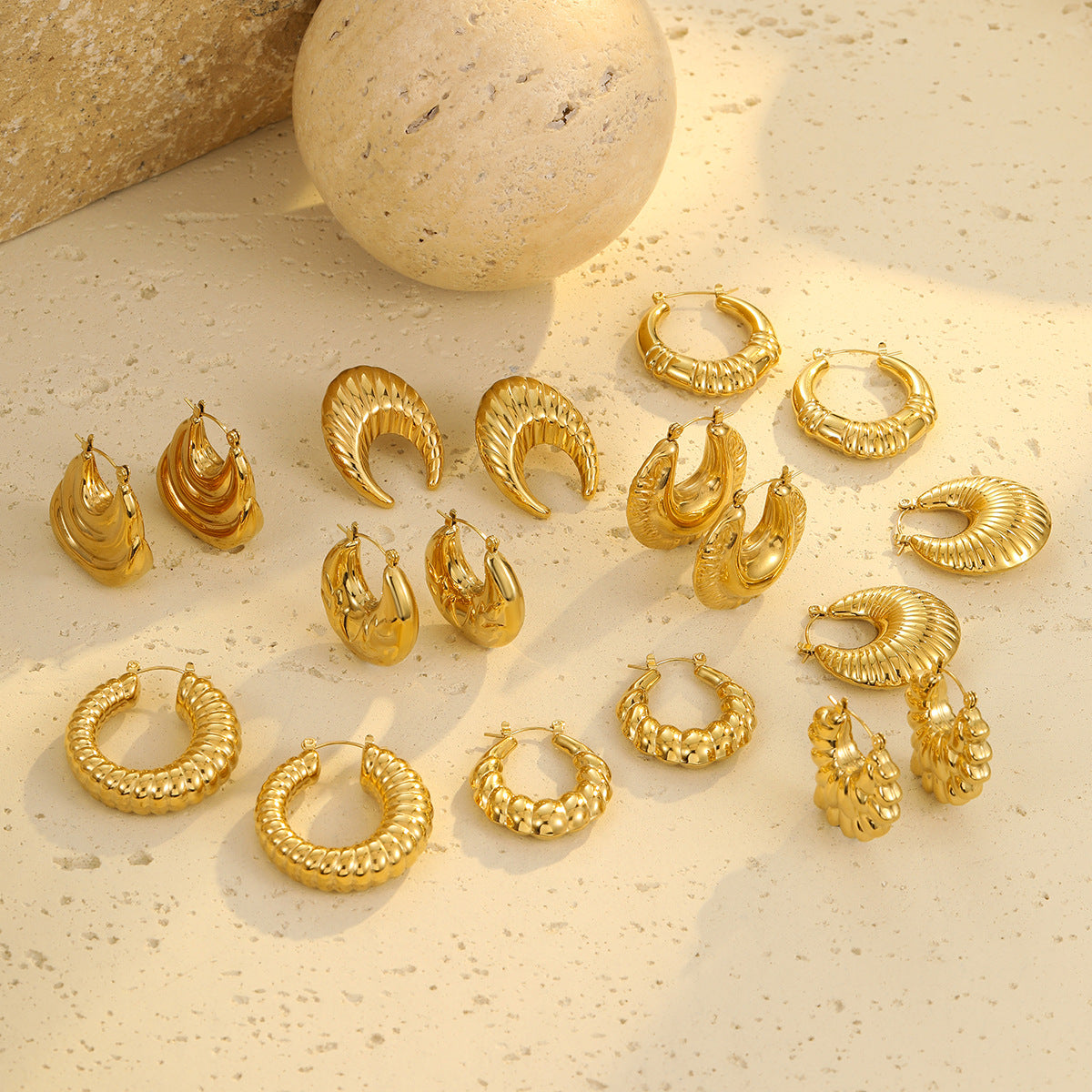 Orecchini da donna in acciaio inossidabile a forma geometrica vuota, stile vintage, placcati oro 18 carati