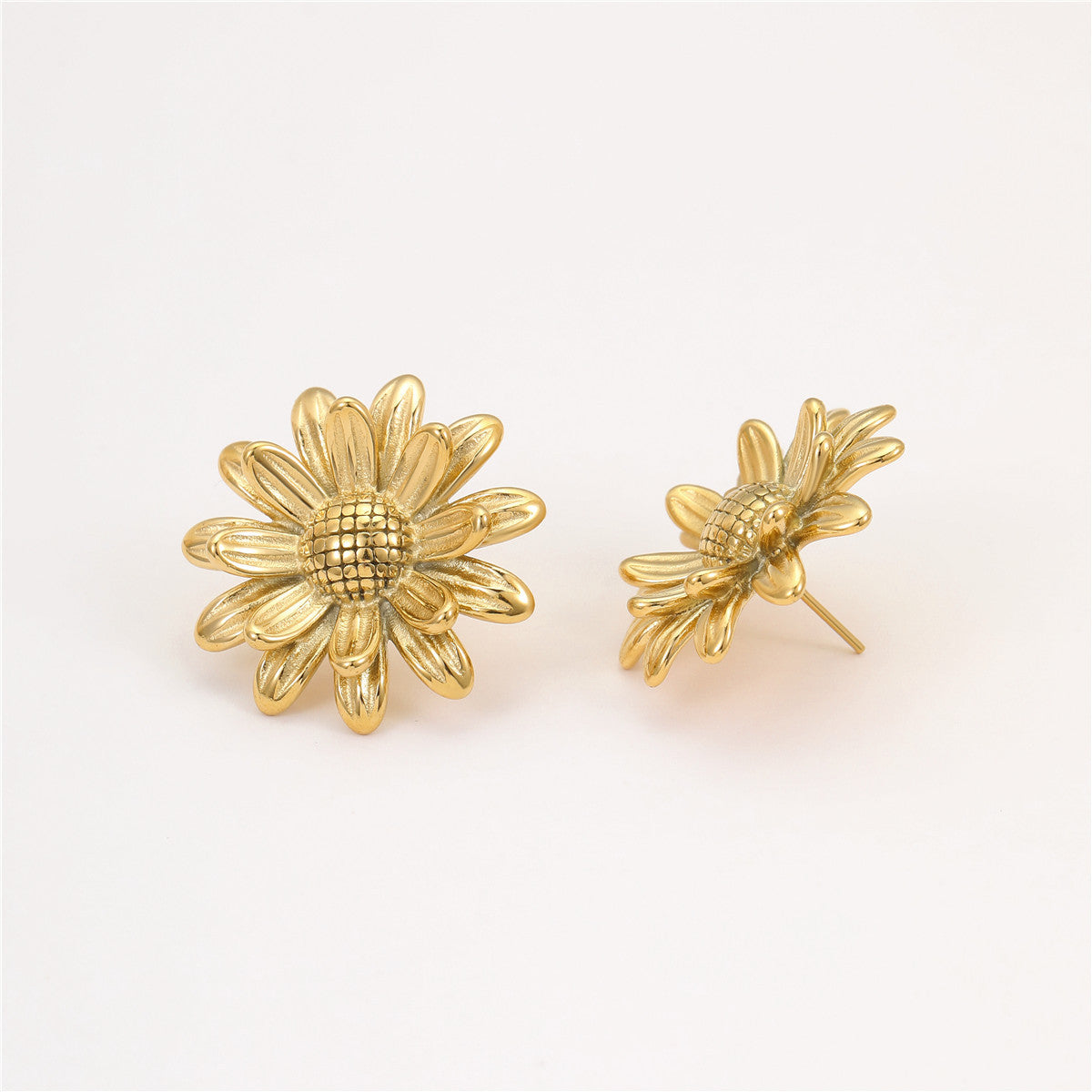 Fashionable Floral-Shaped Stainless Steel Stud Earrings with Plating Finish for Women