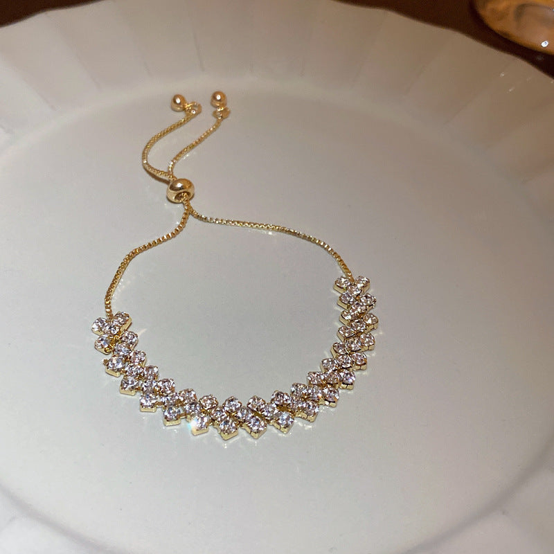 Luxury Elegant Geometric Round Cubic Zirconia Inlaid Brass Bracelet for Women
