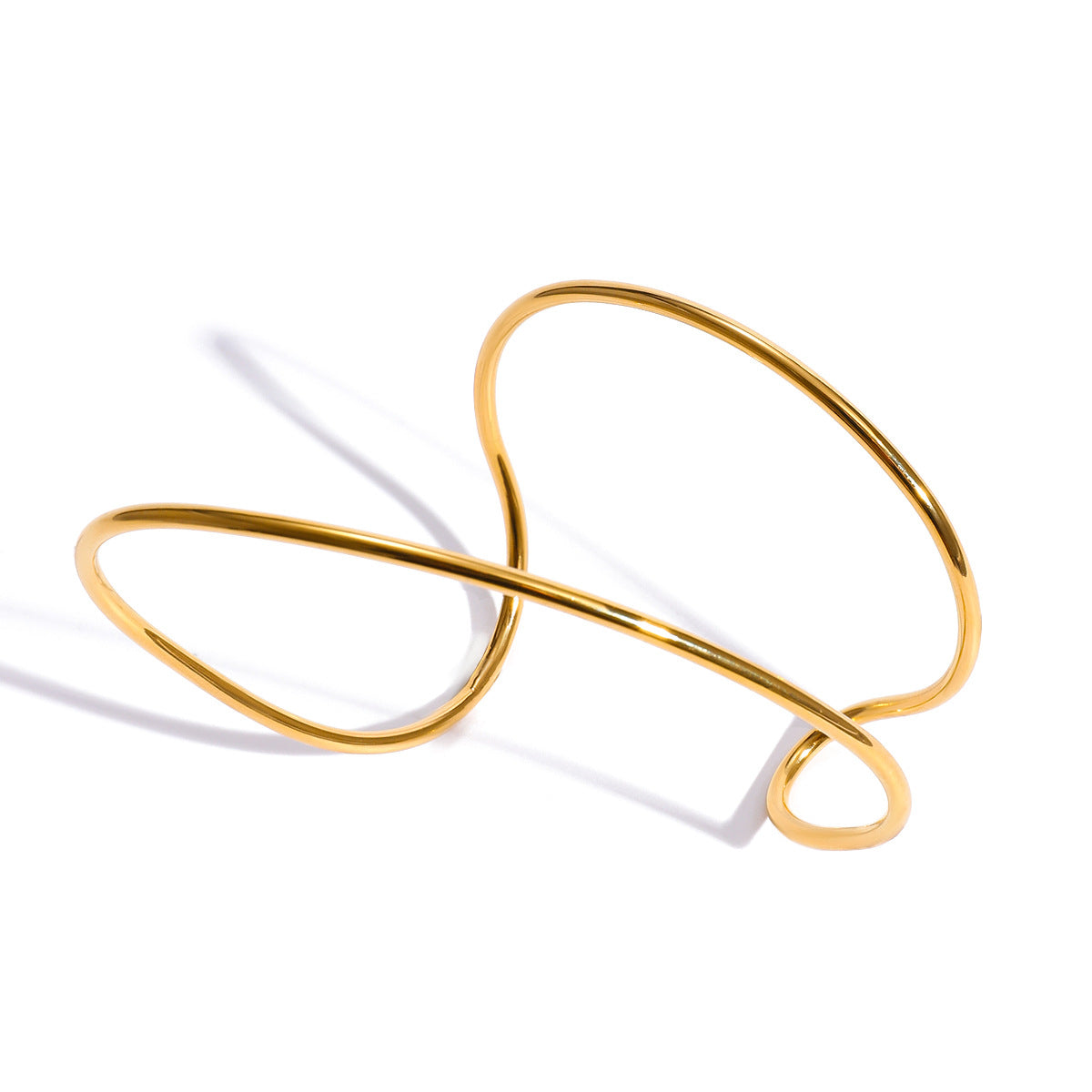 Pulsera minimalista de acero inoxidable con diseño geométrico y baño de oro para mujer