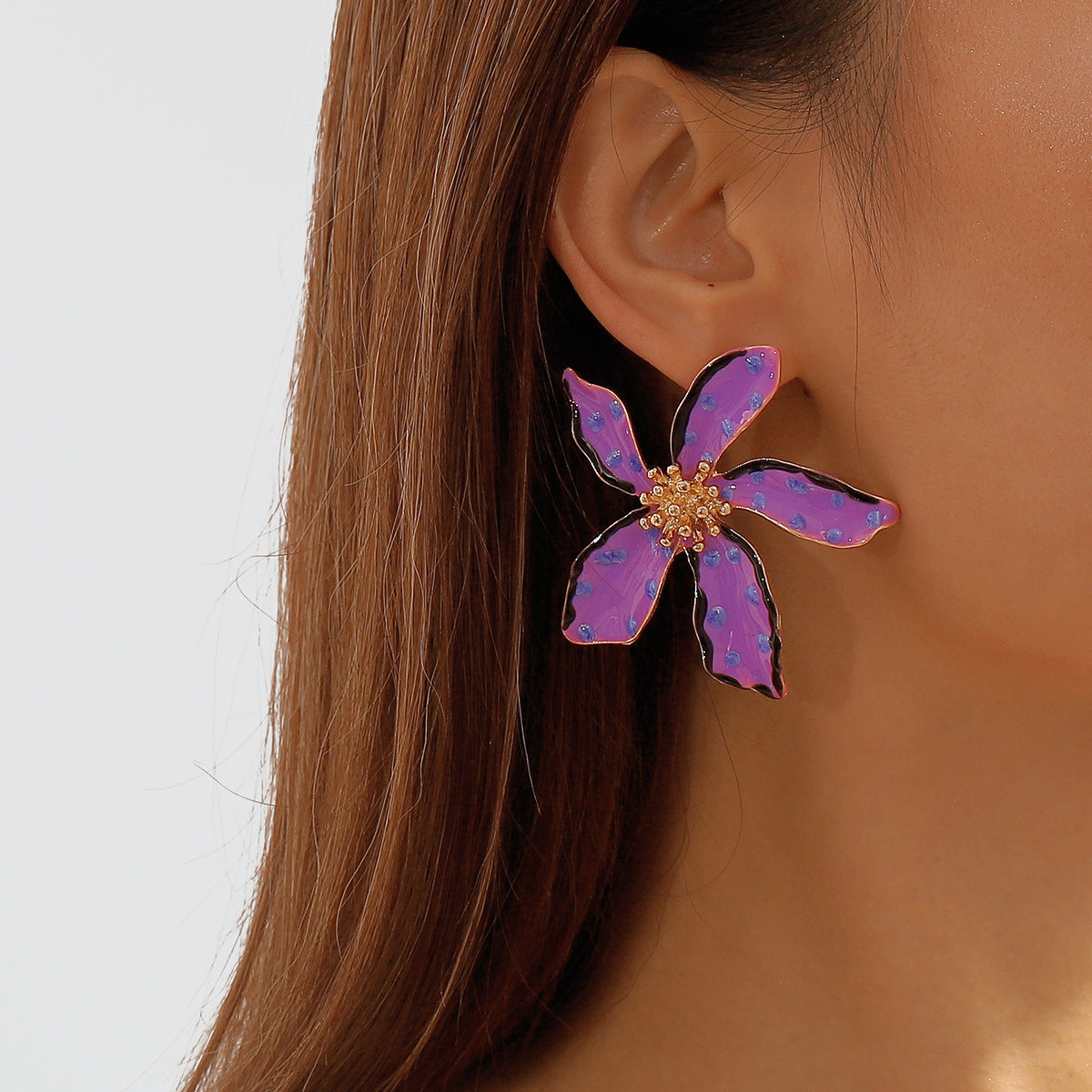Sweet and Edgy Floral Polka Dot Earrings for Women Made of Alloy with Enamel Finish