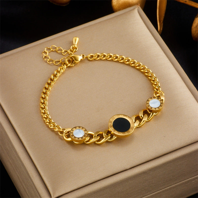 Bracciale minimalista in acciaio al titanio d'ispirazione vintage con catena irregolare e finitura lucida