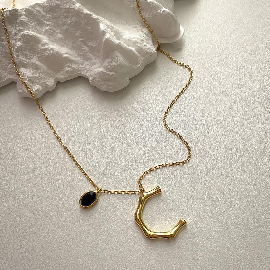 Minimalist Irregular Heart Pearl Necklace in 925 Sterling Silver with Adjustable Chain