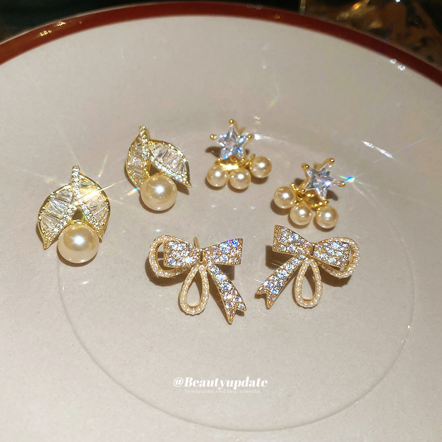 Elegantes pendientes de perlas con circonitas en forma de estrella, minimalistas, para mujer, con postes de acero inoxidable