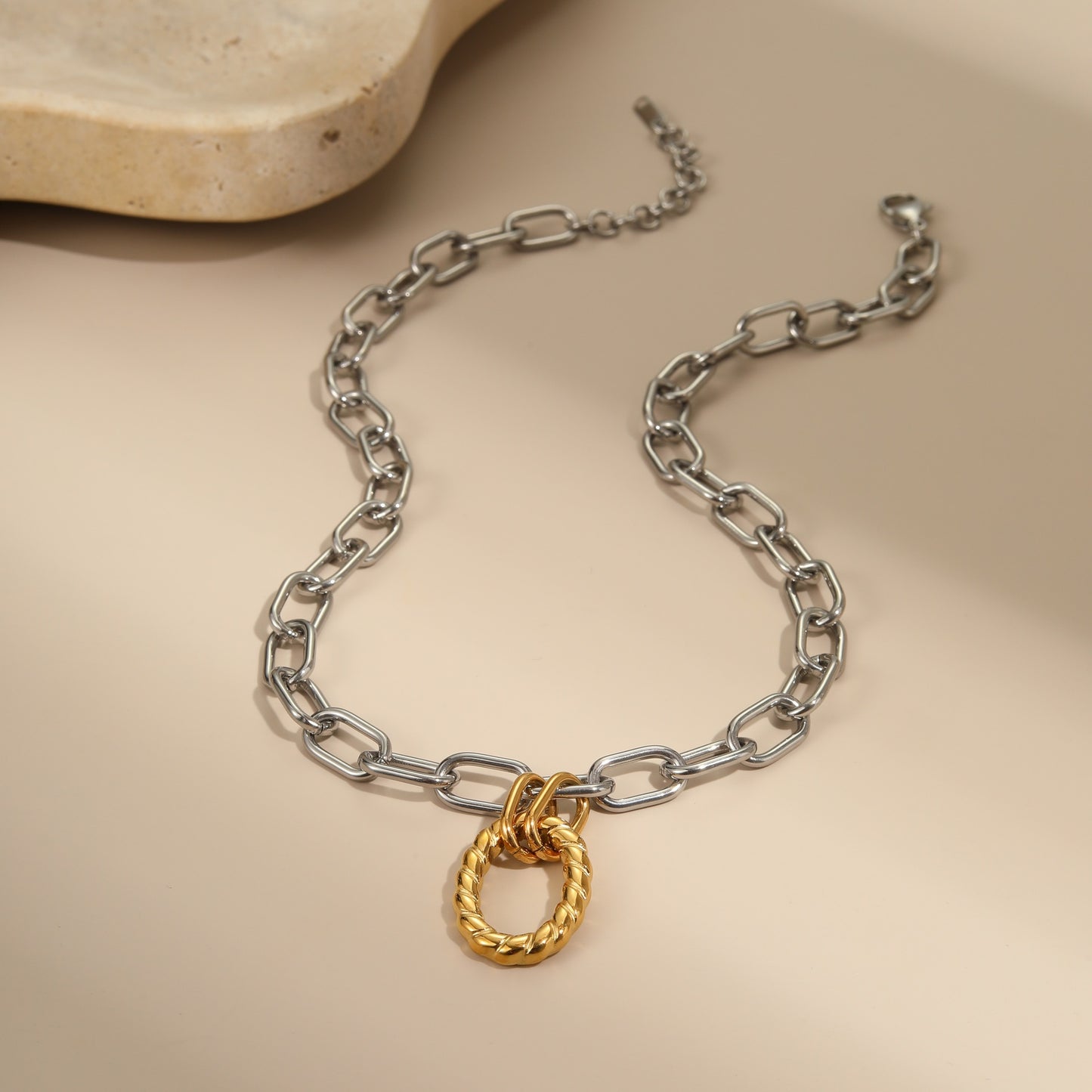 Fashionable Geometric Stainless Steel Necklace with 18K Gold and Silver Plated Finish for Women