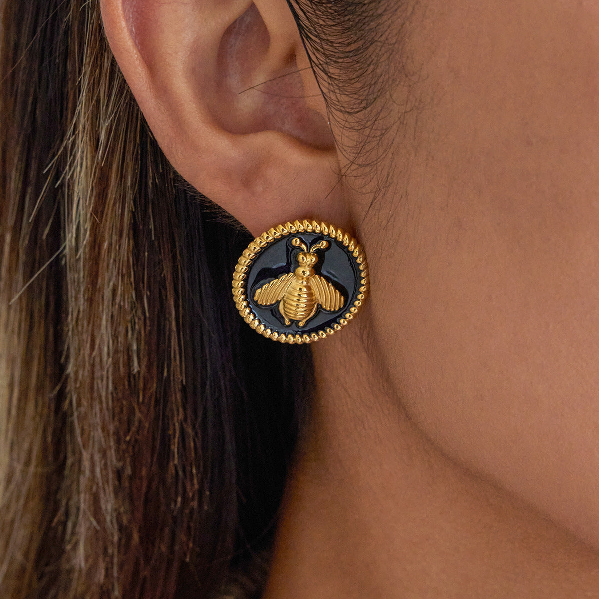 Orecchini Geometrici a Forma di Ape in Acciaio Inossidabile con Finitura Smaltata per Donna, Gioielli di Lusso alla Moda Minimalista