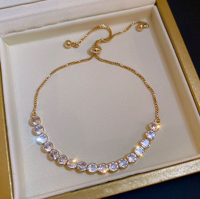 Elegant Luxury Oval Cubic Zirconia Inlaid Brass Bracelet for Women