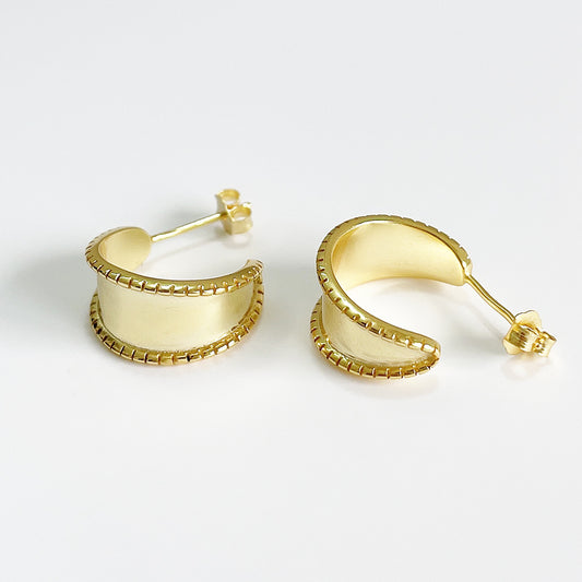 Orecchini a Perno Minimalisti Dolci in Argento Sterling 925 Placcati Oro con Lettere e Numeri per Donna