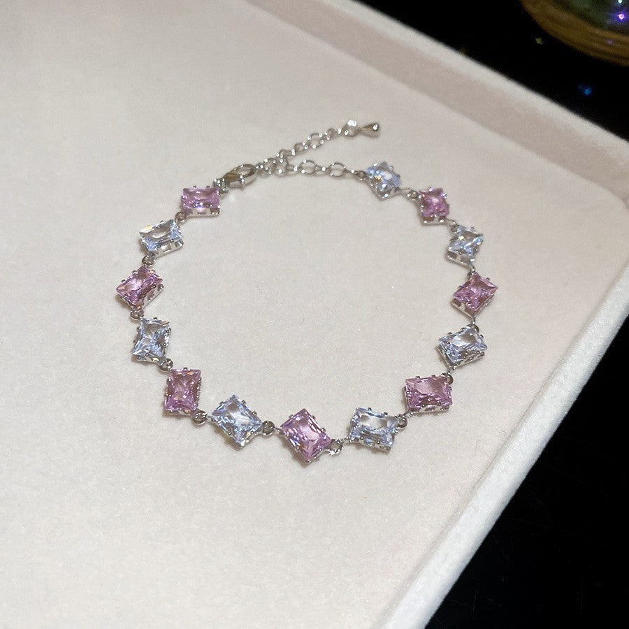 Sweet Elegant Geometric Round Cubic Zirconia Plated Brass Bracelet for Women