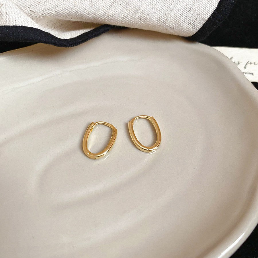 Orecchini a perno geometrici minimalisti in metallo con finitura placcata da donna, gioielli per l'orecchio lussuosi, alla moda e versatili per tutti i giorni