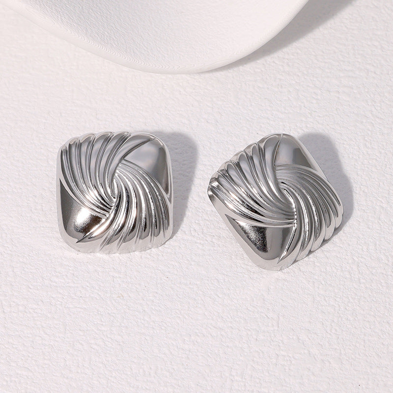 Minimalist Geometric Stainless Steel Oval Shell Earrings with 18K Gold Plating for Women