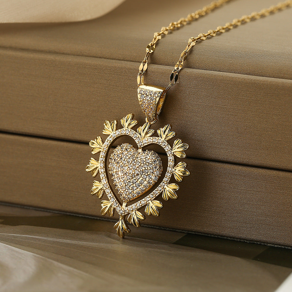 Minimalist Heart-Shaped Copper Pendant Necklace for Women with Zircon Accents, Delicate Clavicle Chain