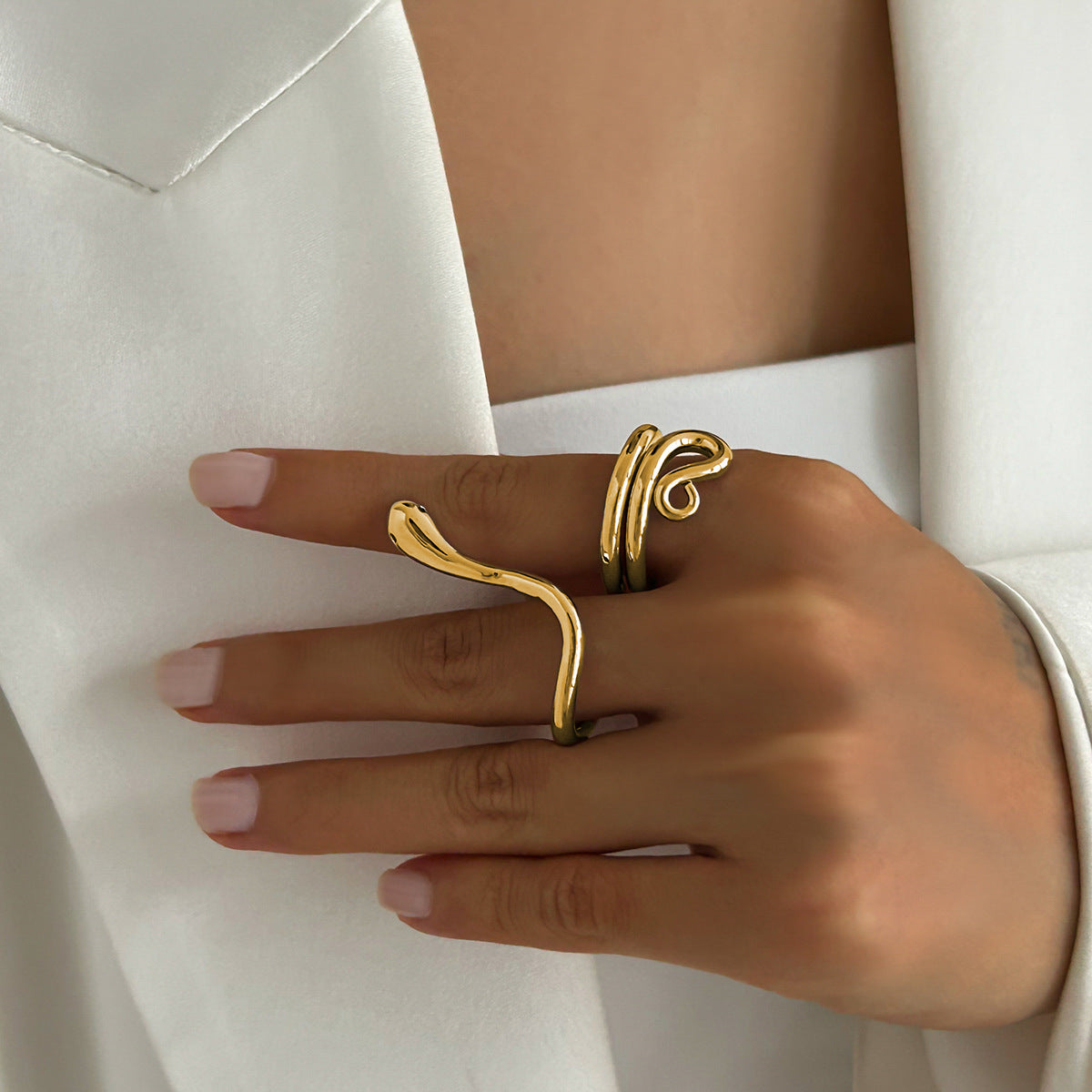Bracciale geometrico minimalista in lega a forma di serpente con chiusura a molla da donna