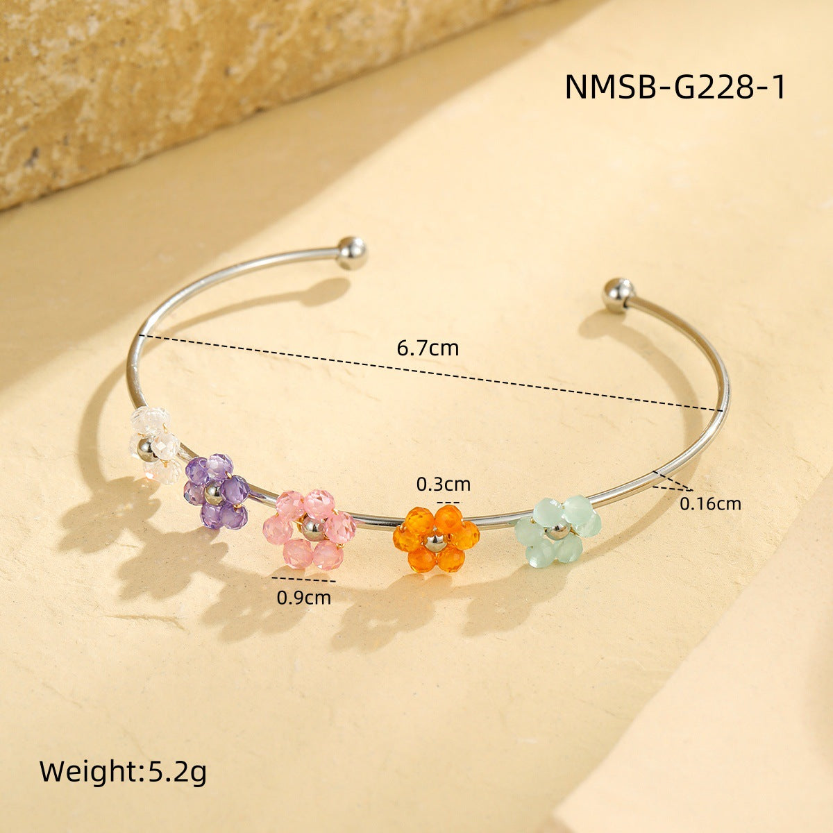 Bracciale da donna in acciaio inossidabile alla moda con motivi floreali, forma geometrica e finitura placcata