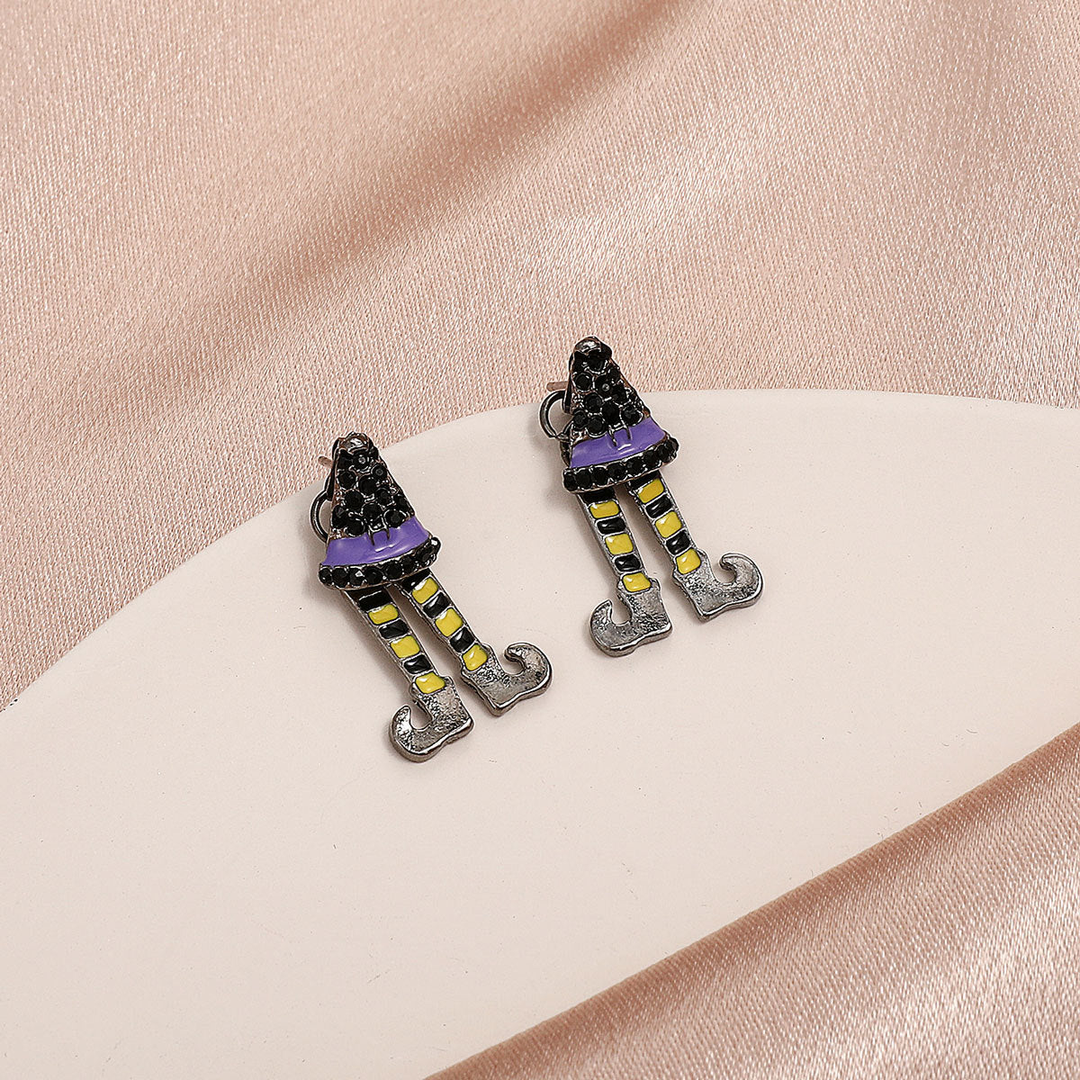 Pendientes de Araña y Calavera con Temática de Halloween y Motivo de Calabaza en Aleación con Acabado Chapado en Oro para Uso Unisex